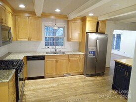 5101 Allison Ave in Charlotte, NC - Building Photo