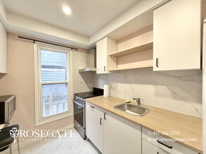 114 Centre St N in Brampton, ON - Building Photo - Building Photo