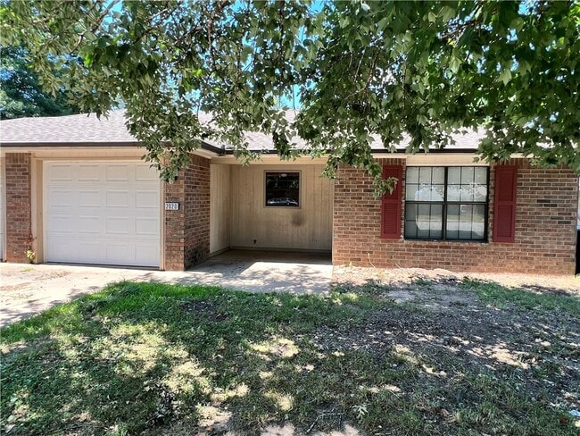 property at 2020 S F St
