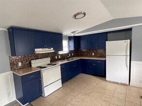 13328 Brigadier Dr in Willis, TX - Building Photo - Building Photo