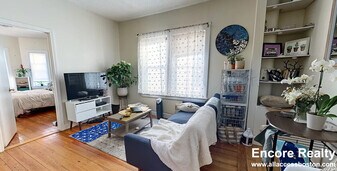 125 Brook St in Brookline, MA - Building Photo