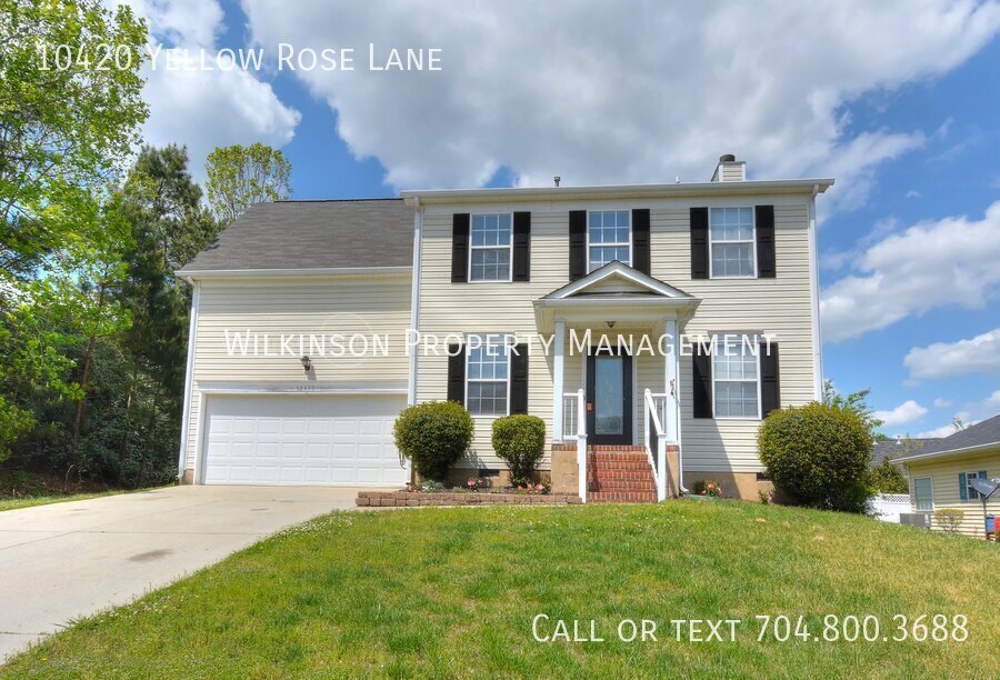10420 Yellow Rose Ln in Charlotte, NC - Building Photo