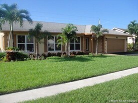 13410 NW 8th Ct in Sunrise, FL - Building Photo