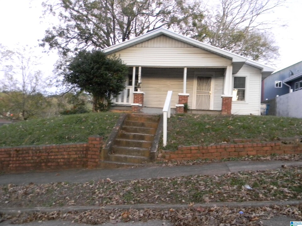 1249 Waverly St in Birmingham, AL - Foto de edificio