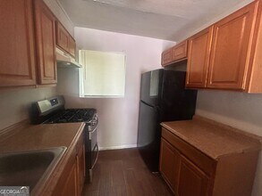 512 Lindsay St NW in Atlanta, GA - Building Photo - Building Photo