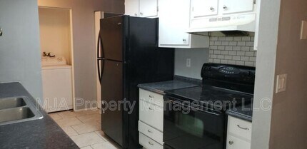 4055 Paskay Dr in West Valley City, UT - Building Photo - Building Photo