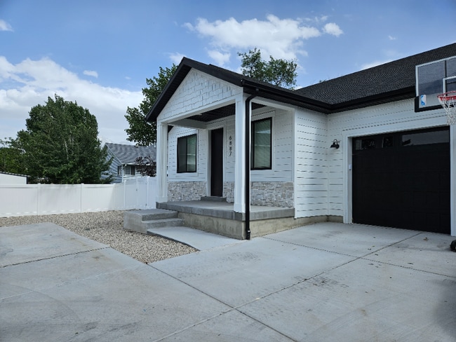6887 S 190 E in Midvale, UT - Building Photo - Building Photo