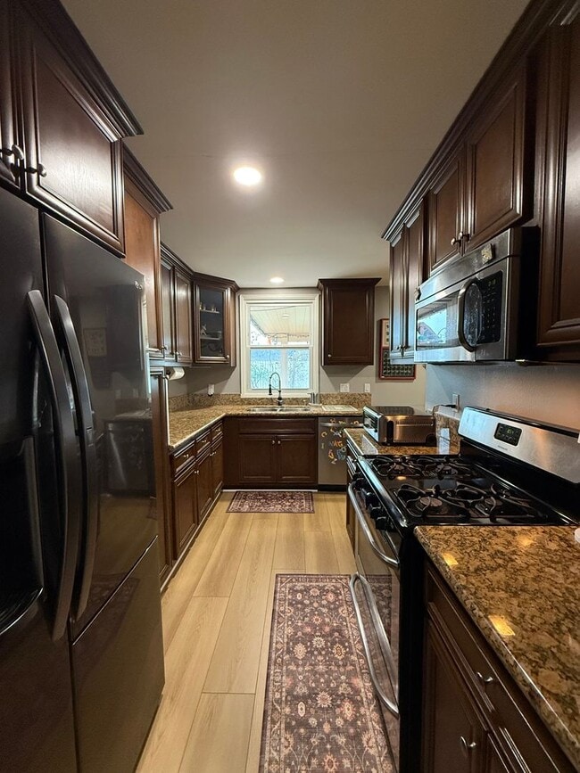 2646 Cochran St in Simi Valley, CA - Building Photo - Building Photo