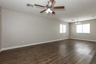 1071 E Desert Moon Trail in San Tan Valley, AZ - Building Photo - Building Photo