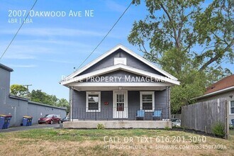 2007 Oakwood Ave NE in Grand Rapids, MI - Building Photo - Building Photo