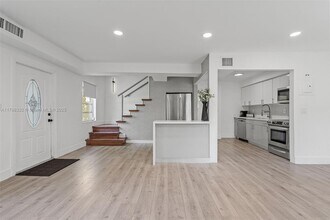 10401 NE 2nd Ave in Miami Shores, FL - Building Photo - Building Photo