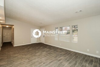 1349 Willow Trail SW in Atlanta, GA - Building Photo - Building Photo
