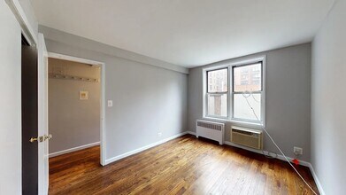 928 Second Avenue, Unit 3C in New York, NY - Building Photo - Building Photo