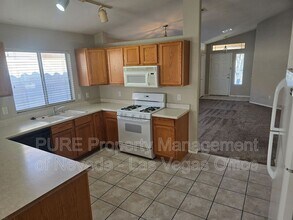 7857 W March Brown Ave in Las Vegas, NV - Building Photo - Building Photo