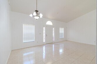3631 SW Kasin St in Port St. Lucie, FL - Building Photo - Building Photo