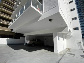 Westwinds Apartments in Calgary, AB - Building Photo - Building Photo
