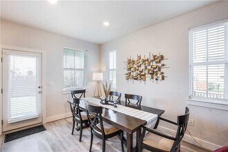 7500 Burnham Pl in Austin, TX - Building Photo - Building Photo