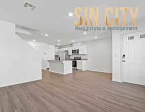 1919 Stanza St in Henderson, NV - Foto de edificio - Building Photo