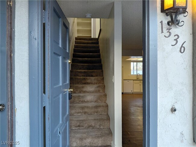 1336 N Jones Blvd in Las Vegas, NV - Building Photo - Building Photo