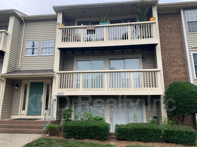 property at 1630 Arlyn Cir