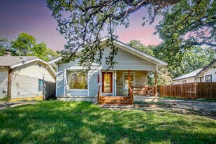 3211 Montague St in Fort Worth, TX - Building Photo