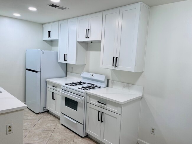 26200 Redlands Blvd, Unit 168 in Redlands, CA - Building Photo - Building Photo