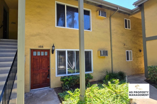 property at 4847 Williamsburg Ln