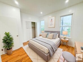 EAST 53 STREET, Unit 1 in Brooklyn, NY - Foto de edificio - Building Photo