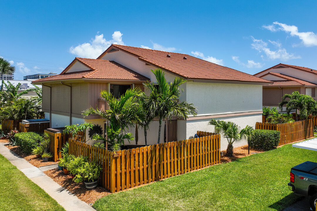 Banana Bay Condominiums in Cocoa Beach, FL - Building Photo