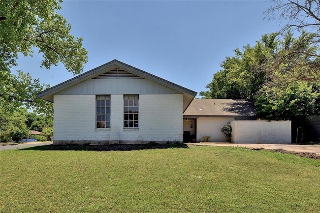 property at 1301 Thornridge Rd