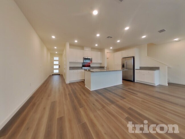 2042 Delta Vw Ave in Sacramento, CA - Building Photo - Building Photo