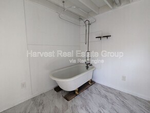 2121 65th Ave in Oakland, CA - Building Photo - Building Photo