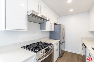 1026 6th St in Santa Monica, CA - Building Photo - Building Photo