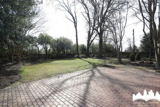 1264 Yorkshire Dr in Memphis, TN - Building Photo - Building Photo