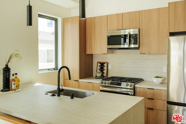 property at 1343 S Ogden Dr