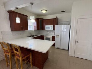 1560 NW 25th Ave in Miami, FL - Building Photo - Building Photo