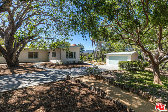 28815 Bison Ct in Malibu, CA - Building Photo