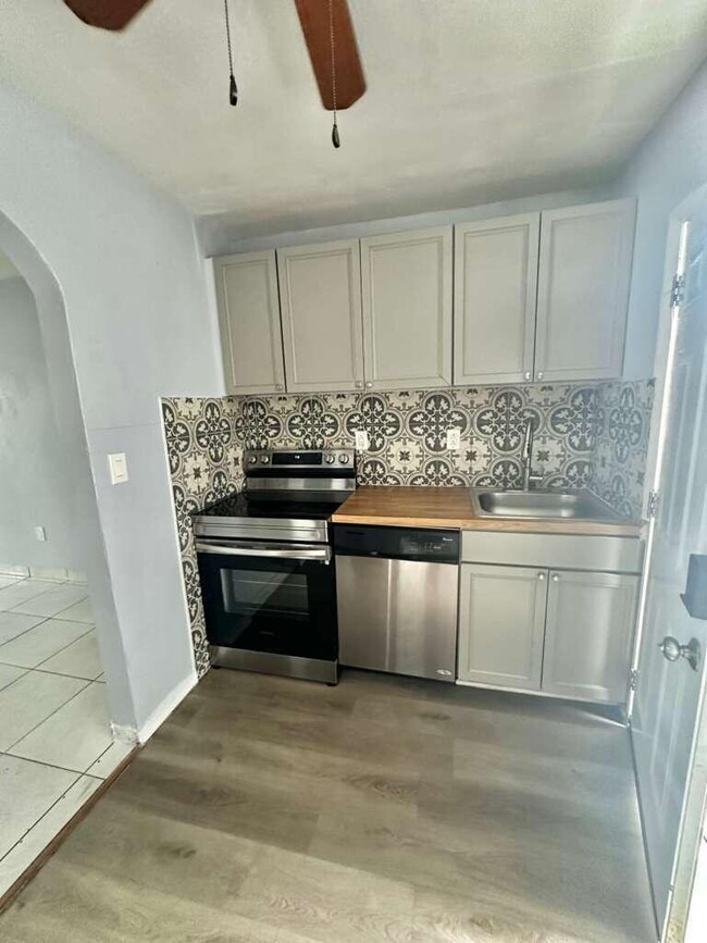 property at 23 SE 12th St