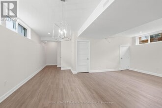 6954 Notre-Dame St in Ottawa, ON - Building Photo - Building Photo