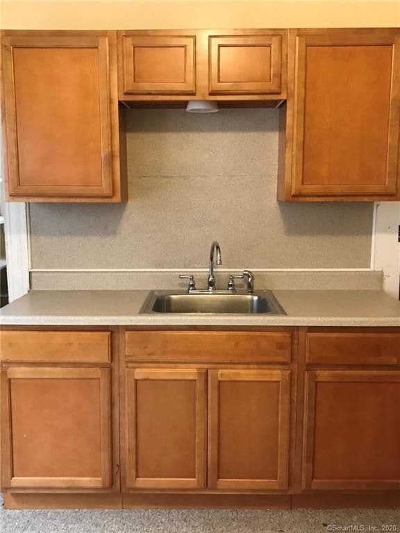 51 Love Ln, Unit 1 in Hartford, CT - Foto de edificio - Building Photo