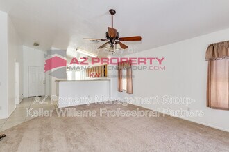 18140 W Mission Ln in Waddell, AZ - Building Photo - Building Photo