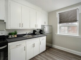 105-117 Onward Avenue in Kitchener, ON - Building Photo