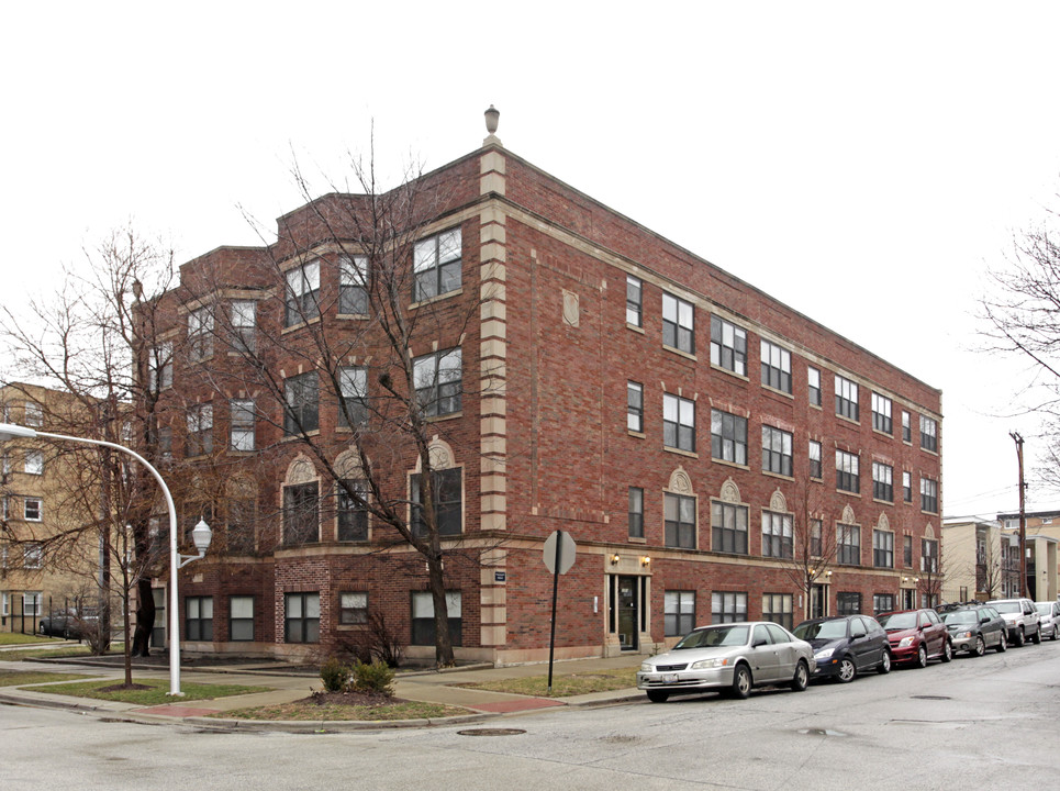 6147 N Hoyne Ave in Chicago, IL - Building Photo