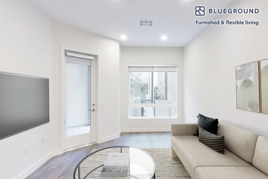 185 S State College Blvd in Brea, CA - Building Photo