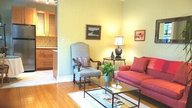 6 Sutherland Rd, Unit #1 in Boston, MA - Building Photo - Building Photo