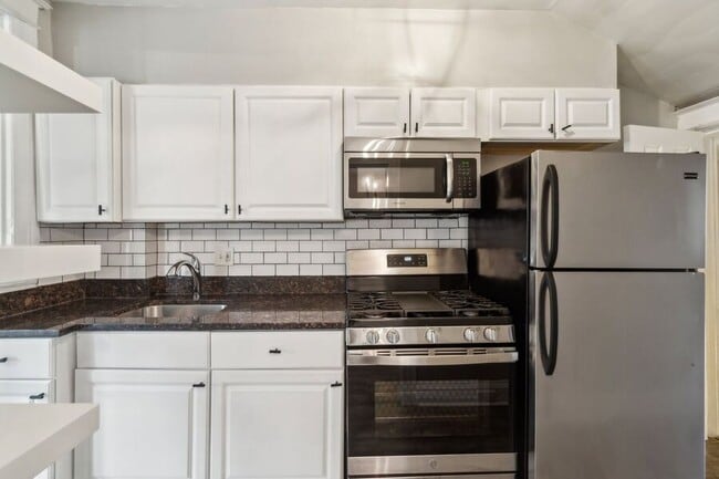property at 1937 Bennett Pl NE