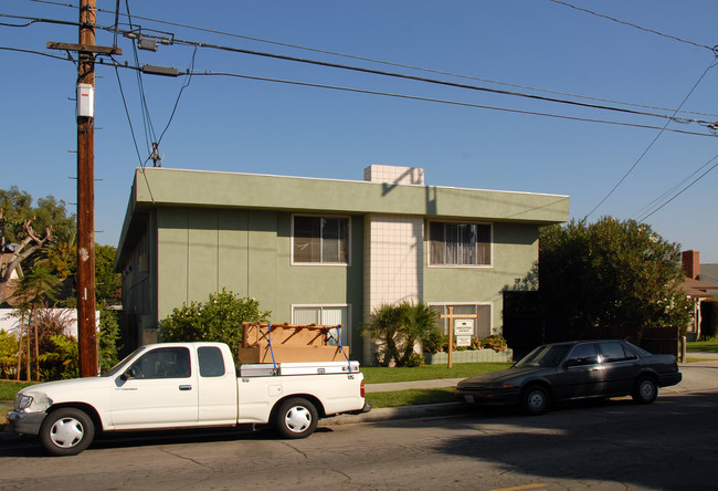 2035 W 255th St in Lomita, CA - Foto de edificio - Building Photo