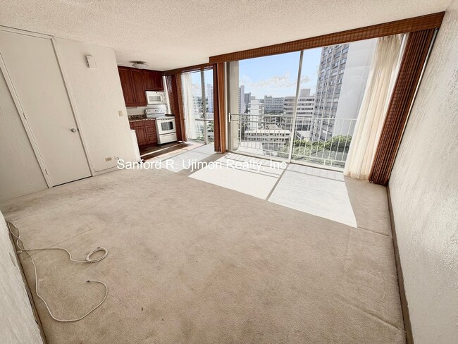 property at 1702 Kewalo St