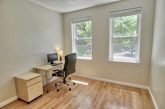 1409 Commonwealth Avenue, Unit 301 in Boston, MA - Building Photo - Building Photo