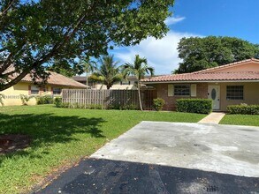 8947 NW 33rd St in Coral Springs, FL - Building Photo - Building Photo